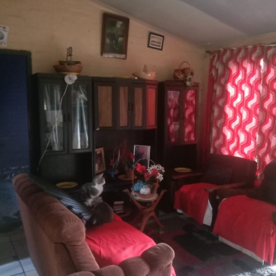3 Bedroom Property for Sale in Roosendal Western Cape